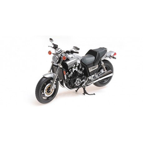Minichamps Yamaha V-Max 1:12